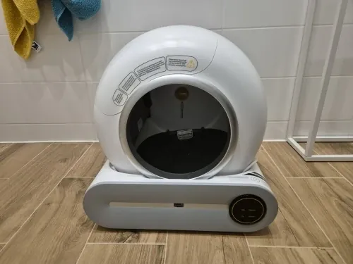 Lettiera autopulente Fusaria 65 L fotografata da Lorenza D.